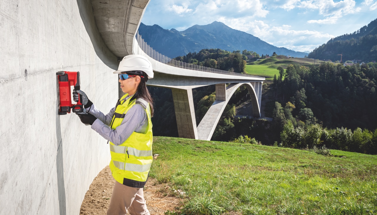 PS 300 Concrete Scanner