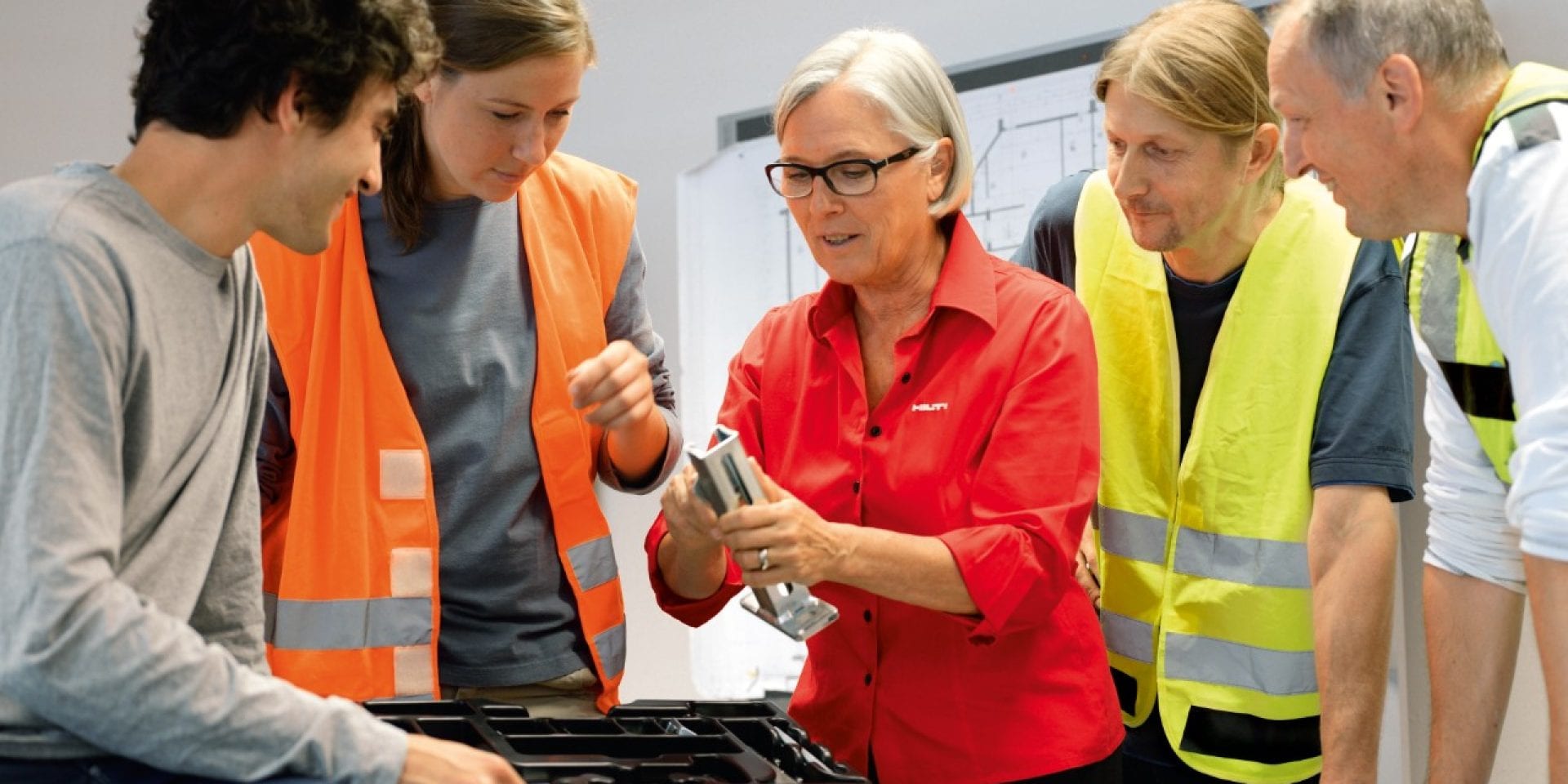 Hilti installers training for modular support systems