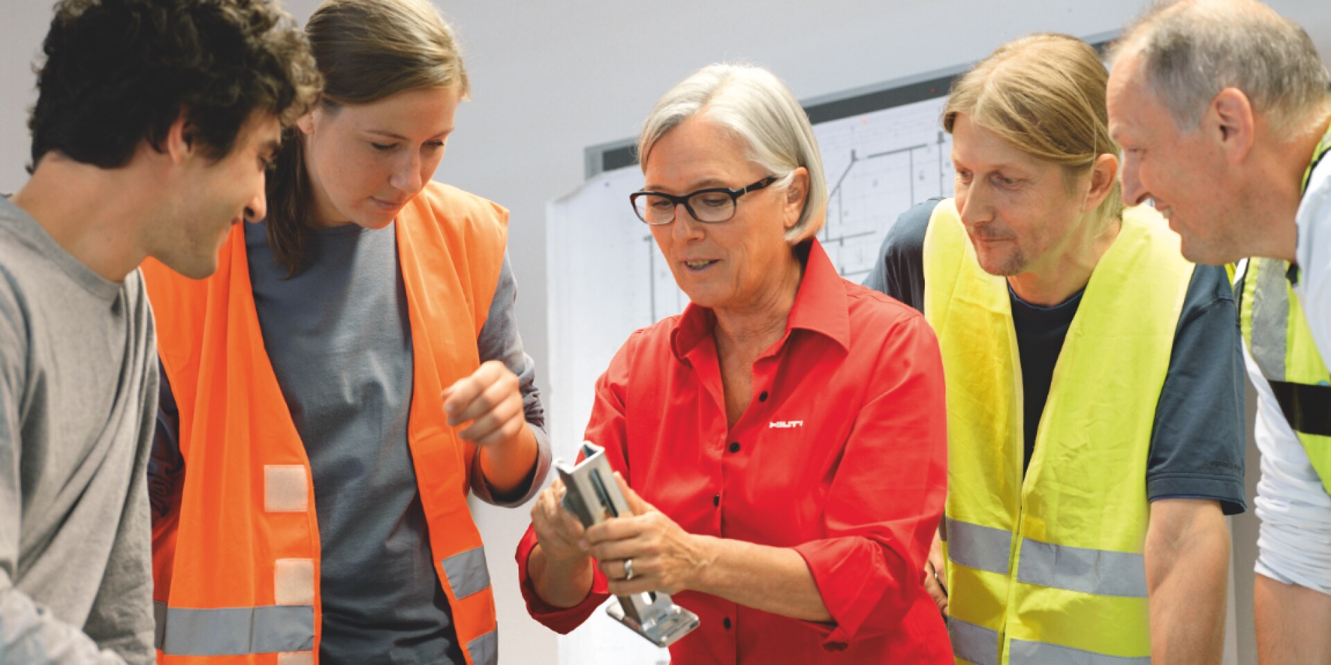Hilti installers training for modular support systems