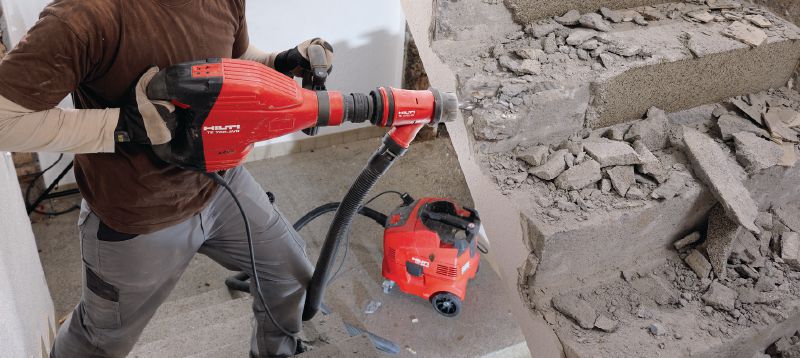 TE 700-AVR SDS Max breaker hammer Powerful SDS Max (TE-Y) demolition hammer for heavy-duty chiseling in concrete and masonry, with Active Vibration Reduction (AVR) Applications 1