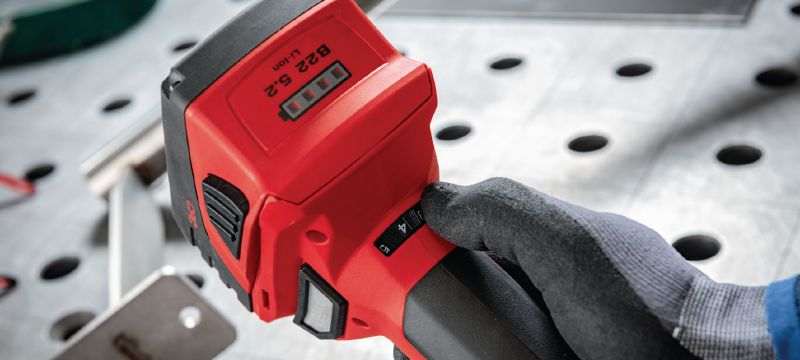 GFB 6X-A22 Cordless band file Cordless 22V band file with electronic speed control for grinding and finishing stainless/carbon steel, aluminum, copper, brass and titanium Applications 1