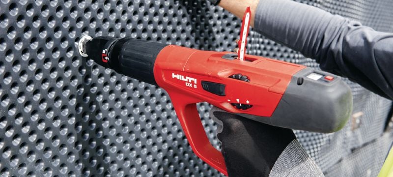 X-U P8 Steel/concrete nails High-performance single nail for fastening to concrete and steel using powder-actuated tools Applications 1