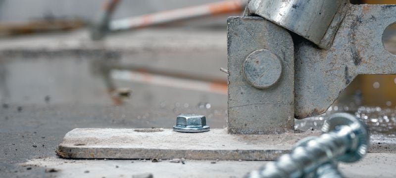 HUS4-H Screw anchor High performing hexagonal head screw anchor for fastening to concrete and masonry (carbon steel) Applications 1