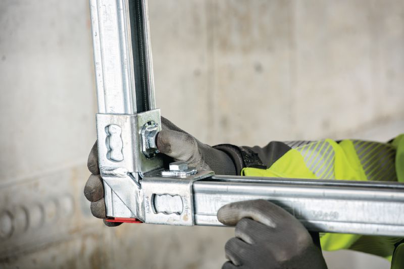 MQN-C Galvanized channel connector for joining any elements with a butterfly opening Applications 1