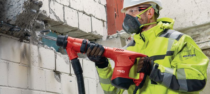 TE 500 SDS Max demolition hammer Robust SDS Max (TE-Y) demolition hammer for light-duty chiseling in concrete and masonry Applications 1