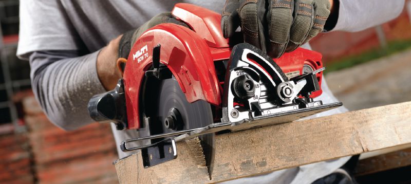 SCW 70 Circular saw Circular saw for heavy-duty straight cuts up to 70 mm Applications 1